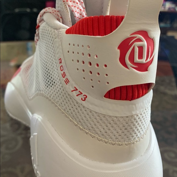 D Rose 773 2020 'White Vivid Red.' - Picture 8 of 8